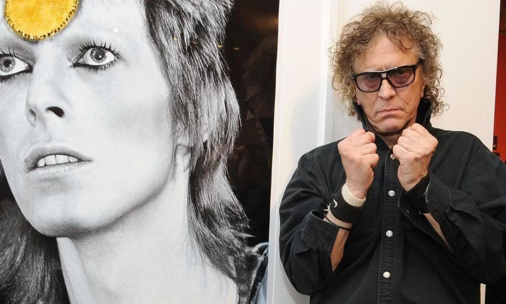''Έφυγε'' από τη ζωή ο επίσημος φωτογράφος του David Bowie, Mick Rock
